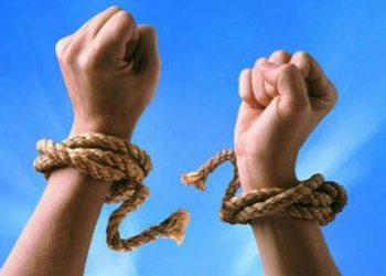 به دفاع از آنانی که ایستاده مردند